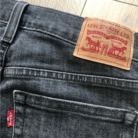 Levi’s Wedgie Skinny Raw Hem Cropped Jeans Size 28 - Picture 12 of 14